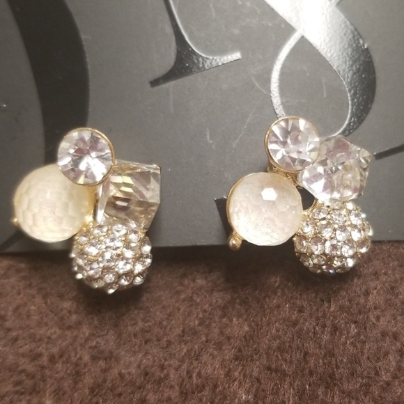 Jewelry - 💥Earrings